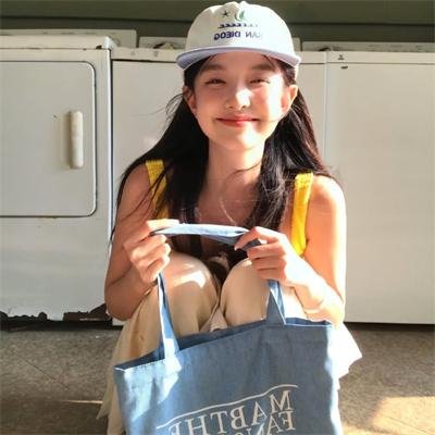 穿越荒年娘亲一笑粮肉满了仓