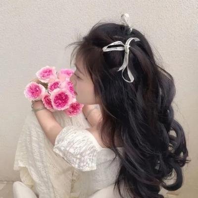 恰逢承书听雨时